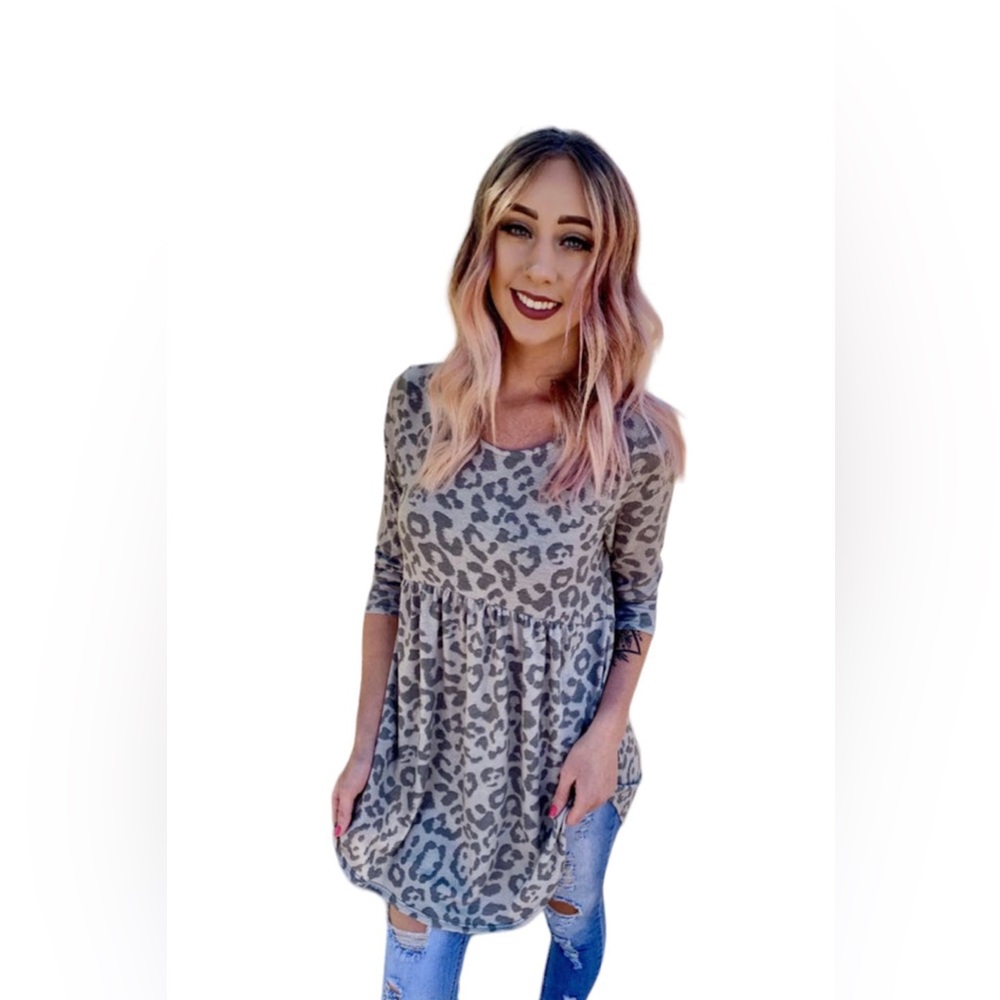 Simply Obsessed Leopard Print Babydoll Style Long Sleeved Shirt - Size XL